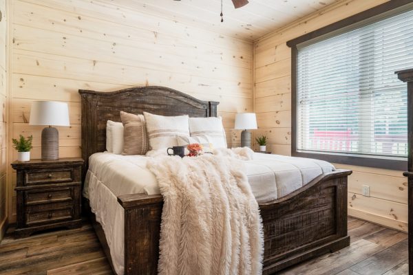 Primary King size bed in Hillside Hideaway